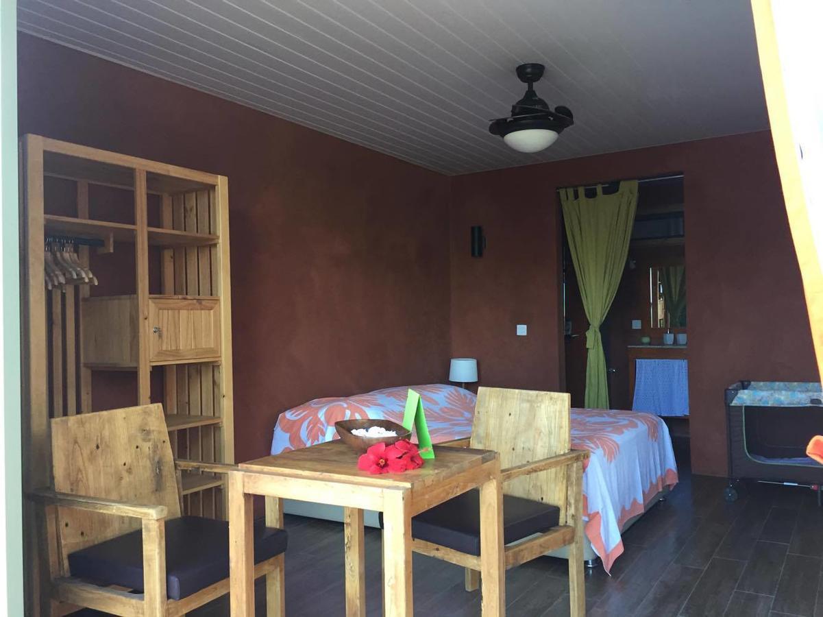 Pension Villa Enata Atuona Экстерьер фото